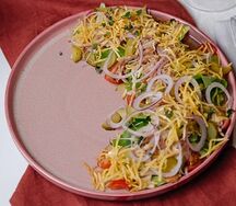 Салат с рваной свининой
