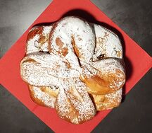 Ватрушка с творожным кремом