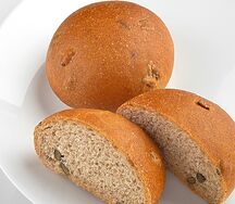 Булочка пшенично-ржаная с семечками