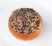 Булочка гречневая с кунжутом