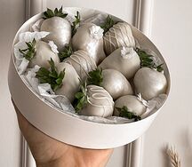 Клубника в белом шоколаде 