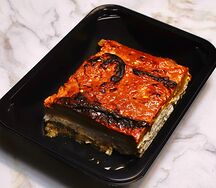 Мусака с курицей и баклажанами