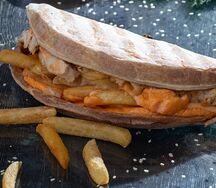 Закрытая пицца Деревенская