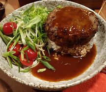 Бифштекс по-японски с рисом и овощами