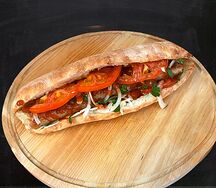 Люля-кебаб из курицы в хлебе