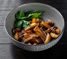 Картофель, жаренный с грибами