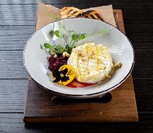 Запечённый сыр Камамбер