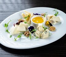 Сырная тарелка