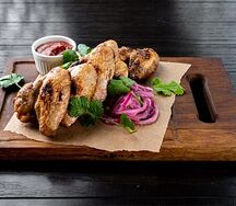 Куриные крылья на мангале