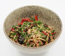 Удон с мясом