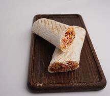 Шаурма с курицей в лаваше