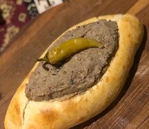 Хачапури по-аджарски с фасолью