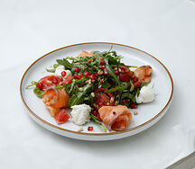 Салат с лососем