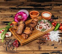 Шашлык из cвинoй шеи