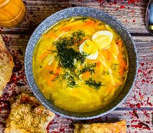 Куринный суп с домашней лапшой и курочкой