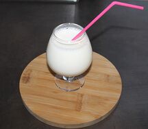 Коктейль молочный