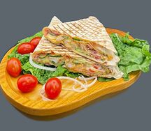 Пицца в лаваше Курица с маринованным огурчиком