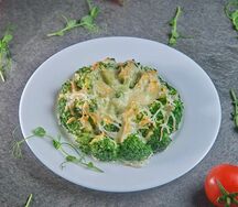 Брокколи в сметанном соусе