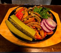 Сковородка Телятина с овощами