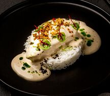 Куриная грудка в ореховом соусе