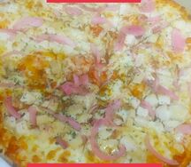 Копчёная курица с красным маринованным луком