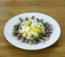 Сельдь с картофелем