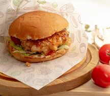 Бургер с котлетой из куриного филе