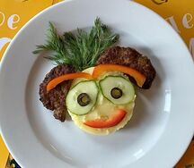 Котлета из говядины с картофельным пюре