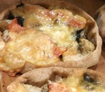 Калитка с ветчиной и помидором