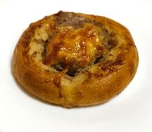 Открытый пирожок с жульеном