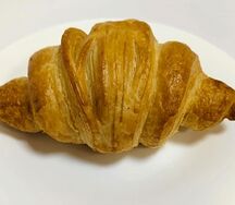 Манговый круассан