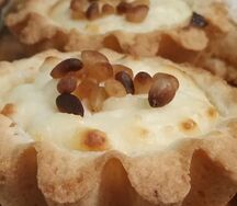 Тарталетка с творожной начинкой и ананасом