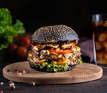 Фирменный с говяжьими котлетами