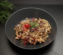 Wok с курицей и овощами