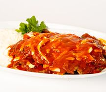 Фирменный Iskender кебаб с сыром