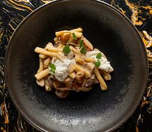 Паста с курицей и грибами