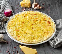 Фокачча с осетинским сыром и кунжутом