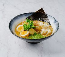 Рамен с морепродуктами