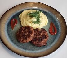 Говяжьи котлеты с пюре
