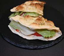 Сэндвич с тунцом