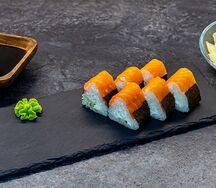 Ролл Сяке кадо