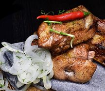 Шашлык из cвинoго ошейка
