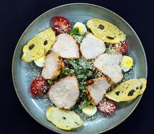 Цезарь с курицей