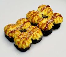 Запеченный ролл с лососем