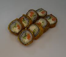 Горячий ролл с лососем