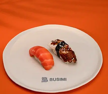 Суши с лососем