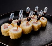 Харумаки с лососем