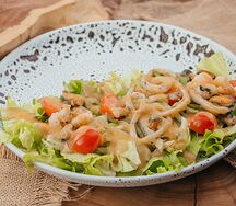Салат с морепродуктами