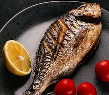 Дорада запеченная