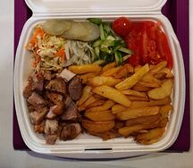 Шаверма на тарелке Кура большая